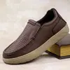 Zapatos de malla transpirables para hombre, slip-on, nuevos para otoño, suela gruesa, casual, versátiles, cómodos, suela suave, zapatos de papá