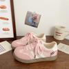 Zapatillas Rosas de Entrenamiento Moral Forrest Gump para Mujer, Lindas y Feas, Nuevo Chic Otoñal Nicho Versión Coreana Punta Redonda Zapatos Deportivos Blancos para Estudiante