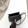 Elegante e moderno 2026 nova coleção: bolsa pequena minimalista inspirada em vintage para mulheres, disponível para atacado