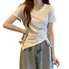 Ropa de Mujer Transfronteriza, Cubre Vientre, Camiseta de Manga Corta con Hombro Normal, Nuevo Estilo Verano 2025, Diseño de Tallas Grandes, Top Irregular con Cuello en V