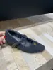 Sapatos Mary Jane Quentinhos com Forro de Fleece Estilo Francês Inspirados em Chanel com Salto Anabela para Mulheres, Adequados para Outono e Inverno, Combinados com Saias, Sapatilhas com Strass, Calçados Femininos