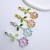 Fivela Cabeça Gota de Óleo Banhada a Ouro Incrustada com Pérola Natural de Água Doce Pintada Flor Pequena Cabeça de Fivela Conector de Colar Pulseira Acessórios DIY