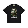 Série Camuflagem Primavera e Verão Coleção Estampa de Letras Camiseta Solta de Manga Curta Moda de Rua Europeia e Americana Camiseta Casual para Homens e Mulheres
