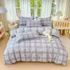 Conjunto Autêntico Estilo Fresco de Quatro Peças Algodão Puro Algodão Lavado Lençol de Cama Cobertor para Dormitório Estudantil Conjunto de Cama de Três Peças para Dormitório