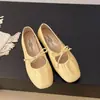 Sapatilhas Mary Jane quadradas de estilo francês para mulheres, coleção de primavera, corte baixo, com detalhe de laço, solas planas, design plissado, palmilha macia, adequadas para o trajeto diário, sapatilhas