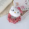 Lindo pasador de tela a cuadros con lazo de gato KT 2026 para niñas, combinado con muñecos de peluche, accesorio para el cabello scrunchie