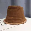 SOBREHEXX Sombrero de Mujer Otoño e Invierno ins Sombrero de Pescador de Gamuza Estilo Coreano Moderno Versátil Lana de Cordero Cálido Sombrero de Cubeta para Hombre