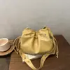 Bolsa de Trabajo Pequeña de Verano 2026 Nuevo Estilo para Mujer, Bolso de Hombro Cruzado de Moda y de Alta Gama al por Mayor Bolsos para Mujer