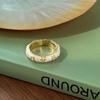 Anillo de perla de conejo con diseño de nicho para mujer, estilo Hepburn, moderno, elegante, de celebridades de Internet, combinable, de alta gama, abierto.