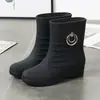 Botas de Chuva de Veludo da Moda Femininas de Cano Médio Estilo Coreano Novas Antiderrapantes Quentes Calçados Aquáticos para Trabalho Lavagem de Carro Botas de Chuva da Moda Botas de Borracha para Água