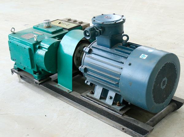 BRW80-20矿用乳化液泵站2.jpg