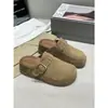 Novedad Primavera 2026 Zuecos Versátiles de Cuero Mate con Hebilla y Punta Redonda de Suela Gruesa estilo Birkenstock para Mujer