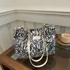 2024 Nueva Linda Niña Mariposa Casual Gran Capacidad Simple Moda para Viajes Diarios Bolso Cruzado Distintivo Bolso de Hombro
