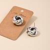 1 Par de Aretes de Diseño Metálico Moderno Europeo y Americano con Forma Regular de Anillo para Mujer, Sencillos y de Alta Gama