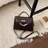 Bolsa Pequena Transfronteiriça com Padrão de Crocodilo para Mulheres 2026 Nova Moda Primavera Bolsa de Mão Bolsa de Ombro Versátil de Alta Qualidade Bolsa Transversal