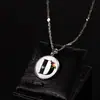 Nuevo Collar de Letra Transfronterizo, Exquisita y Versátil Cadena para Clavícula con Flor, Estilo de Lujo Ligero Personalizado, Colgante Versátil para Mujeres al por Mayor