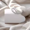 Pulsera de Moda Europea y Americana de Metal Acero de Titanio para Mujer con Diseño Geométrico Diamante Hebilla de Resorte Pulsera Calada Serie de Empalme Multicapa