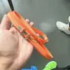 Adecuado para funda de teléfono móvil Iphone17Promax, Modelo de celebridad de Internet Multifuncional, Correa colgante para el cuello ajustable cruzada con succión magnética