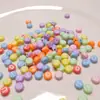 100 Cuentas Letra Macarrón Material para Enhebrar Material Dulce Pop Accesorios para Pulsera Collar DIY