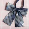 Cuello de Camisa con Lazo de Cuadros Estilo Japonés JK Flor para Mujer Estilo Universitario Foto de Graduación Camisa con Lazo Gratis Traje de Buceo con Lazo