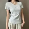 Camiseta Blanca de Manga Corta con Cuello en U, Verano para Mujer Ajustada, Ceñida en la Cintura, Nuevo Estilo 2026, Top Corto Casual Fresco con Hombros Normales