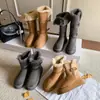 Encuentro Primer Temporada Botas de Nieve de Caña Alta Grises para Mujer Invierno Más Terciopelo Engrosadas Cálidas Zapatos de Algodón Hebilla de Cuero Suela Gruesa Aumentan la Altura Uso Bidireccional