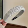 Faixa de Cabelo Vintage de Sarja com Cabeça Esponjosa para Mulheres, Faixa de Cabelo Elegante Que Realça a Altura, Não Achata o Cabelo, Acessório de Cabelo Diário