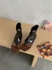 Temporada do Primeiro Encontro: Sandálias de Dedo Quadradas Abertas com Zíper Lateral e Salto Baixo para Mulheres, Versáteis para Uso ao Ar Livre, Botas Curtas Vazadas
