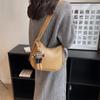 Bolso de comercio exterior transfronterizo, pequeño bolso cuadrado para mujer, bolso de hombro de alta gama de moda, bolso cruzado retro simple y explosivo para mujer.