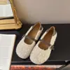 Nuevos zapatos planos Mary Jane de moda para otoño 2026 con una sola tira, perfectos para combinar con vestidos, versátiles y fáciles de combinar