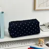 Bestseller transfronterizo bolsa de maquillaje portátil de gran capacidad para mujer, bolsa de almacenamiento de diseño exclusivo de lunares para lápiz labial y cosméticos