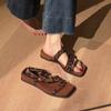 Sandalias de plataforma gruesa con punta cuadrada y una tira para mujer para verano 2025, nuevo estilo francés, sandalias de dos usos con faldas