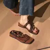 Sandalias de Cuña Cuadrada con Tira Única para Mujer, para Verano al Aire Libre, Nuevo Estilo 2026, Temperamento Elegante Francés, Combinan Bien con Faldas, Sandalias de Doble Uso