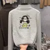 Camiseta de Felpa de Manga Larga para Niña Otoño/Invierno Ropa Infantil 2026 Nuevo Estilo Cuello Medio Alto Prenda Base Top Rayado para Niños Medianos y Grandes