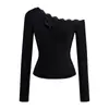 Camiseta Sexy de Renda com Recortes e Gola Assimétrica Estilo Puro Desejo Outono Nova Slim Curta Sexy Segunda Pele para Mulheres