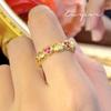 Anillo de corazón de melocotón retro cepillado con circonita candy sweetheart nuevo corindón rojo lujo ligero anillo de diamante de amor de alta gama para mujer