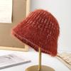 2024 Nuevo Estilo Gorro de Pelo Imitación de Visón para Mujer Otoño e Invierno Combinación Perfecta Protección contra el Frío Protección de Orejas que Muestra la Cara Gorro de Cubo Pequeño de Punto de Pescador