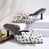 Comercio Electrónico Transfronterizo Otoño 2026 Nuevas Sandalias de Tacón Alto de Lunares para Mujer Tacón Fino Punta Fina Zapatos de una Sola Pieza Sandalias de Punta Cerrada con Lazo