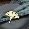 Anel de guardanapo de remessa de comércio exterior com folhas de damasco, fivela de guardanapo de metal, fabricantes de anéis de guardanapo, fornecimento à vista, preço baixo, grande atacado