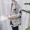 Camisa de Manga Larga con Estampado de Periódico Estilo Hong Kong Edición de EE. UU. Creativa Tendencia Callejera Holgada Precio de Fábrica