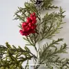 Guirlanda de Plantas Artificiais com Frutas Vermelhas e Folhas de Cipreste para o Natal Transfronteiriço, Guirlanda de Pinhas de Natal, Acessórios de Plástico para Decoração de Casamento