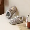 Nuevos zapatos de entrenamiento alemanes, zapatillas deportivas casuales para hombre, zapatillas de suela blanda para niña, zapatillas deportivas versión coreana para niños 2026 primavera y otoño