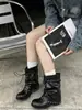 2026 Elegantes Botines Negros Plisados para Mujer, Botas tipo Pantalón de Tacón Grueso con Correa de Remaches Vintage, Botas de Moda con Suela Gruesa
