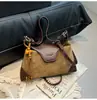 Bolsa de Couro Camurça Transfronteiriça para Mulheres, Grande Capacidade, Nova Coleção Outono e Inverno 2026, Bolsa Transversal Vintage Fosca, Bolsa de Ombro Único Formato Dumpling