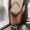 2026 Bolso de Axila de Gran Capacidad Nuevo Bolso Cubo Retro de Gamuza Bolso de Hombro Simple para Mujer Bolso Tote de Moda