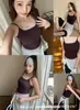 Camisola de Alças Duplas Color Block Falsa de Duas Peças para Primavera e Verão com Lindo Design nas Costas, Top Base sem Costas para Mulheres