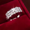 Anillo de cobre puro de tres filas con circonita cuadrada, elegante y sofisticado, al por mayor del fabricante, joyería de moda y versátil para mujer, exclusivamente para ventas transfronterizas