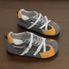 Zapatillas de entrenamiento alemanas de color block retro para mujer, nuevos zapatos planos casuales de otoño 2026, zapatillas casuales planas versátiles, zapatos estilo Forrest Gump