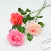 Rosa artificial multicamadas realista em haste única para arranjos florais de mesa e decoração de atmosfera de shopping