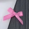 Grampo de Cabelo com Laço de Fita Estilo Americano Presilha Lateral Mini Pequeno Estilo Ballet Tira para Cabelo Dupla Presilha para Rabo de Cavalo Acessório de Cabeça